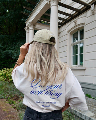 INVEST IN YOURSELF OVERSIZED T - SHIRT in S ( von BITVESTIS)