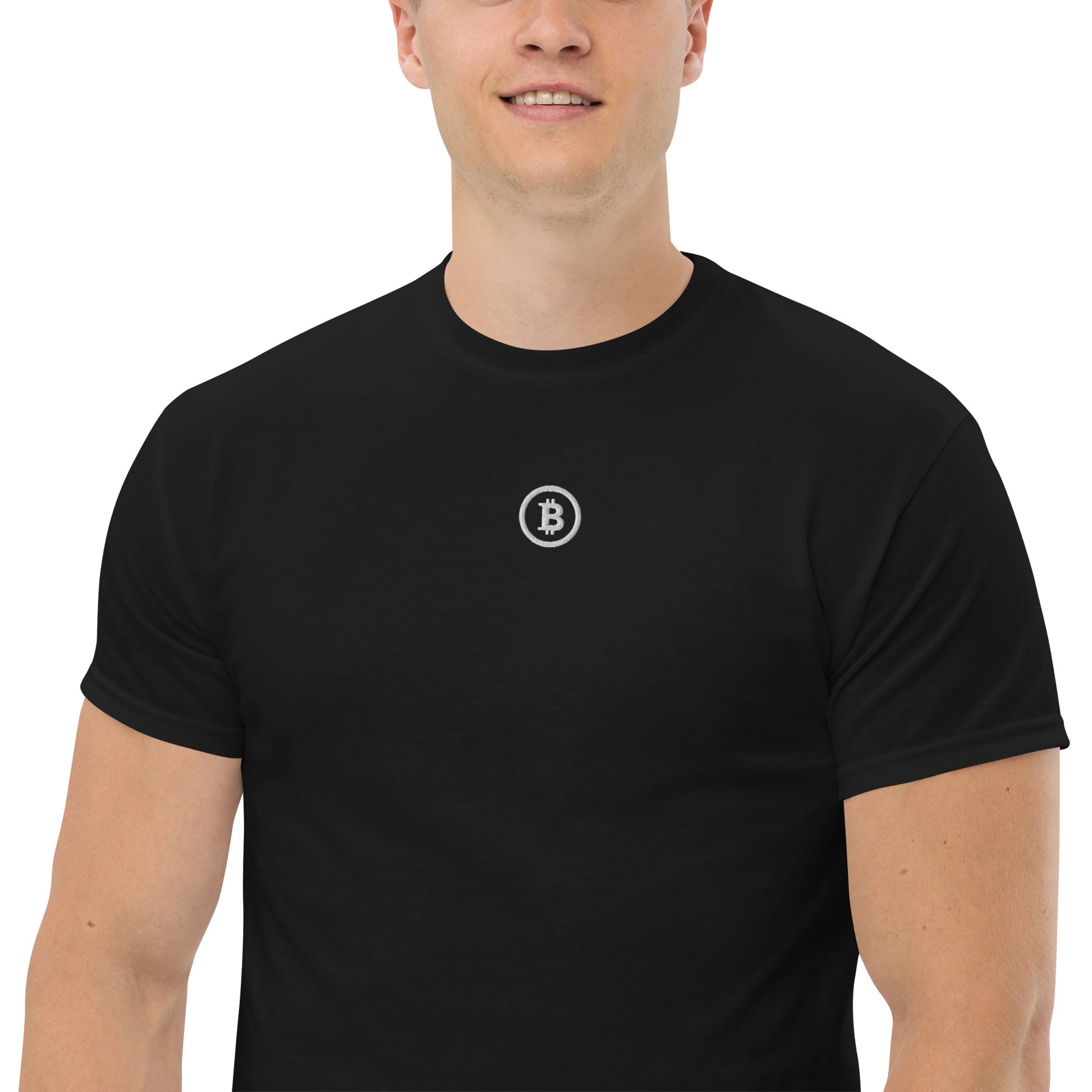 Schwarzes Michael Saylor Bitcoin T-Shirt –  Frontansicht.