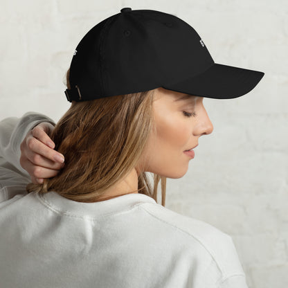 Product mockup-Bitcoin Dad-Cap für den perfekten Krypto-Lifestyle – verstellbar und praktisch.
