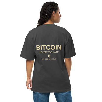 BUY LOW SELL HIGH T-Shirt – das perfekte Mode-Statement für Krypto-Enthusiasten.
