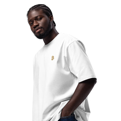 Setze ein Statement mit dem exklusiven Oversized T-Shirt und dem goldenen Bitcoin-Logo!